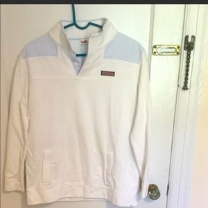 Vineyard vines sweatshirt